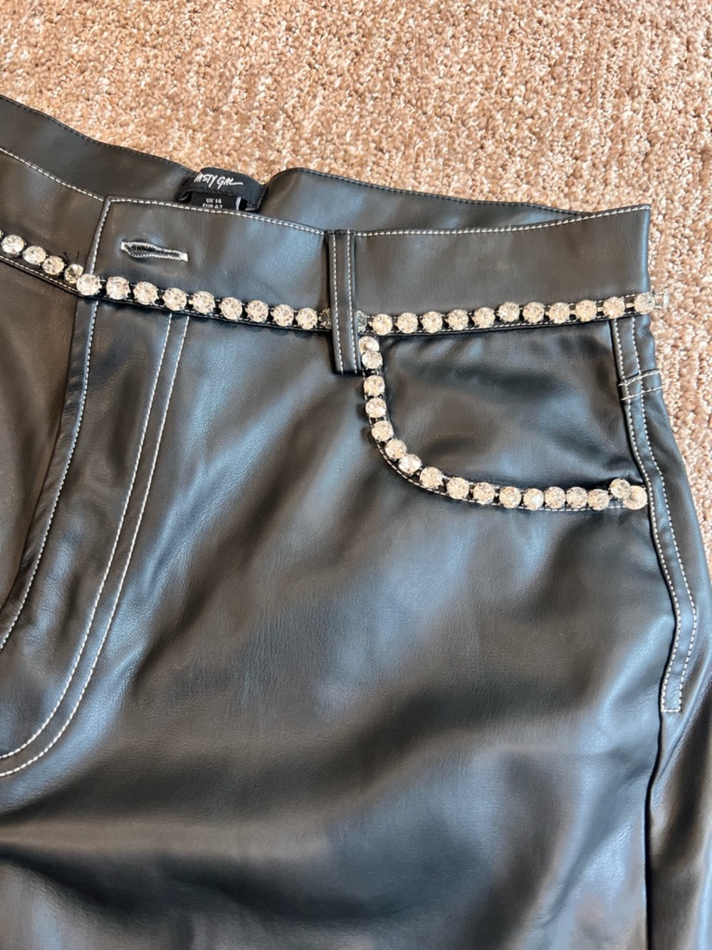 Nasty Gal Women’s Size 12 Mid Rise Jeweled Sequin Festival Shorts Faux Leather - Picture 4 of 11